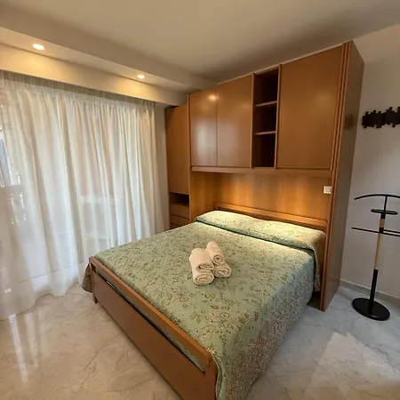 Lisa 아파트 멍똥